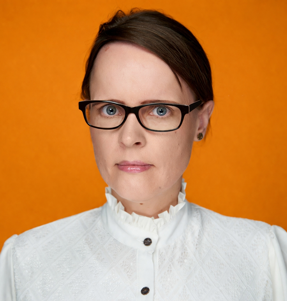 CHANGE LIGHT-LY Founder